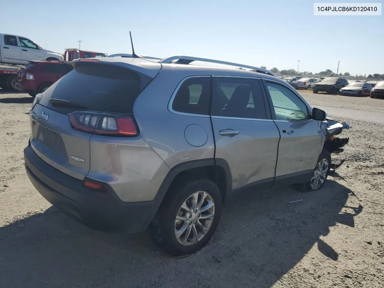 1C4PJLCB6KD120410 2019 Jeep Cherokee Latitude