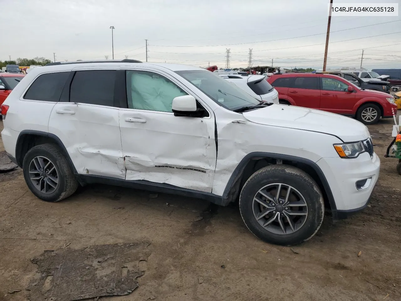 1C4RJFAG4KC635128 2019 Jeep Grand Cherokee Laredo