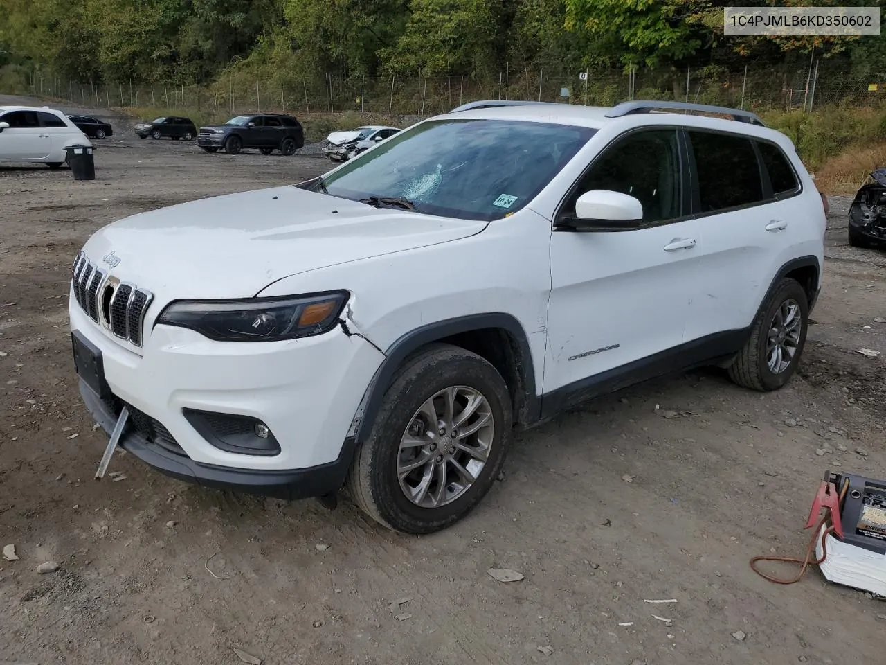 1C4PJMLB6KD350602 2019 Jeep Cherokee Latitude Plus