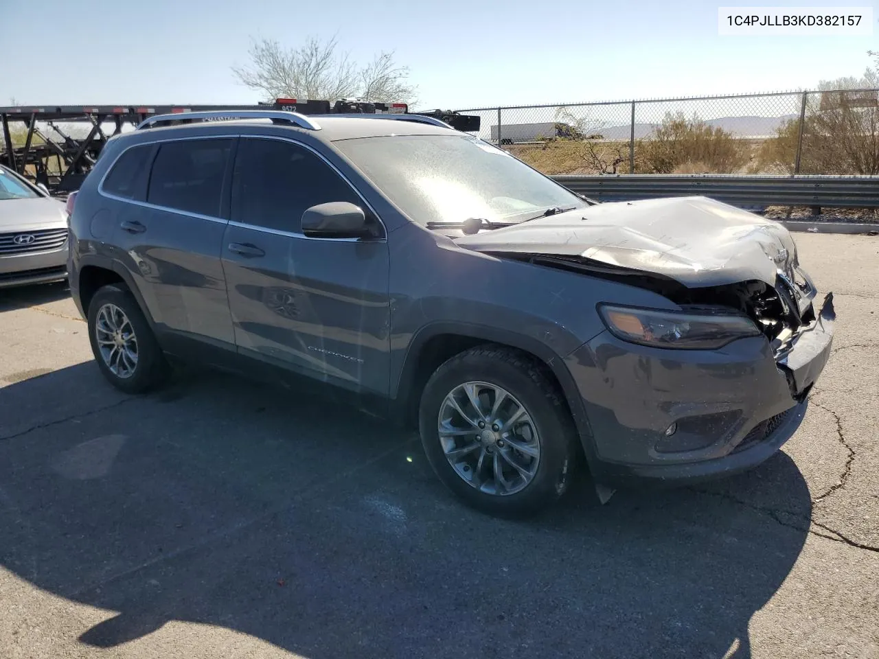 2019 Jeep Cherokee Latitude Plus VIN: 1C4PJLLB3KD382157 Lot: 73723714