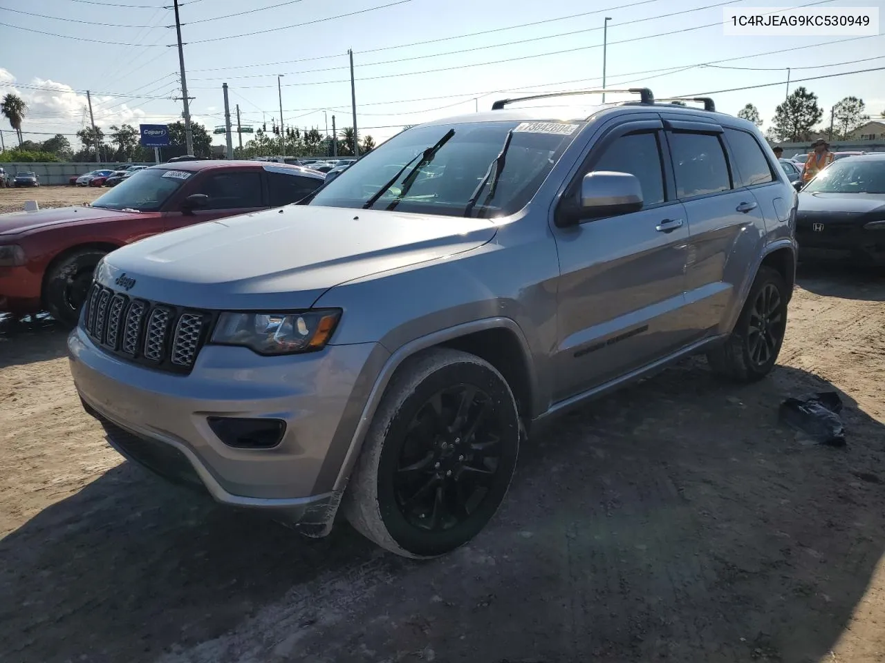 1C4RJEAG9KC530949 2019 Jeep Grand Cherokee Laredo