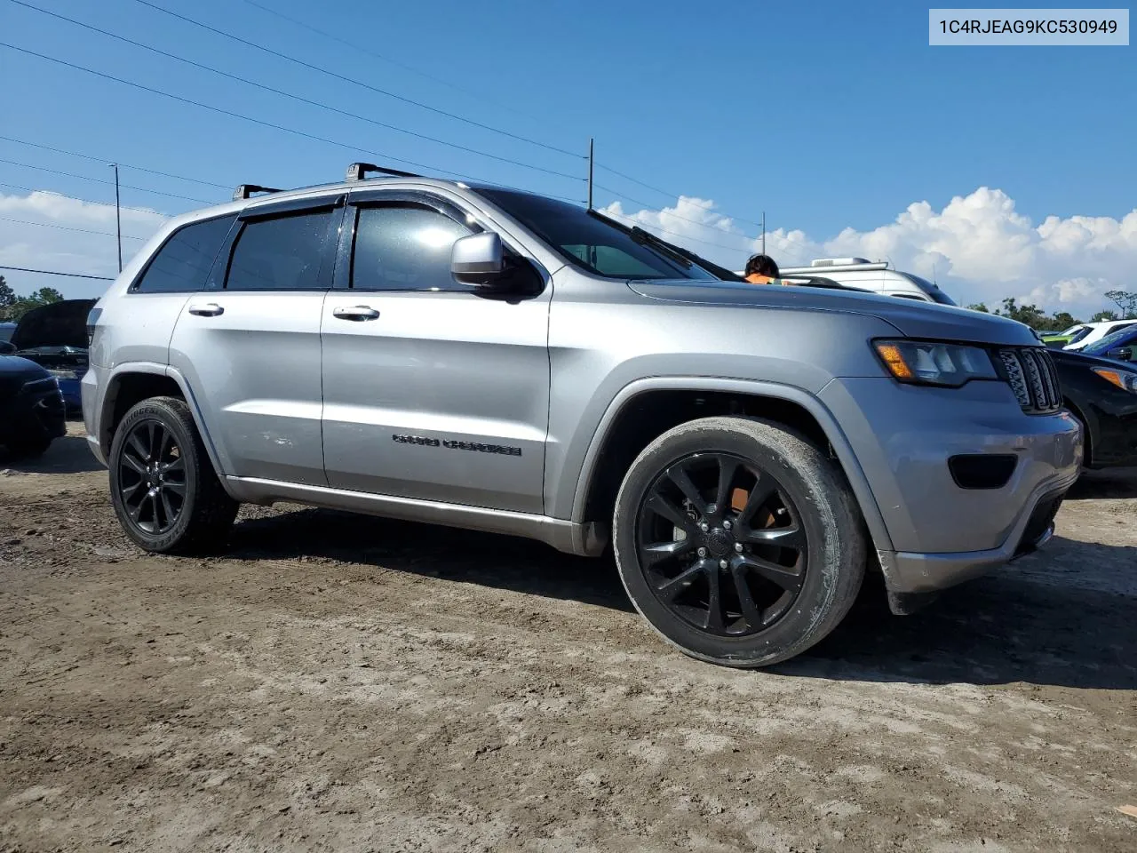 1C4RJEAG9KC530949 2019 Jeep Grand Cherokee Laredo