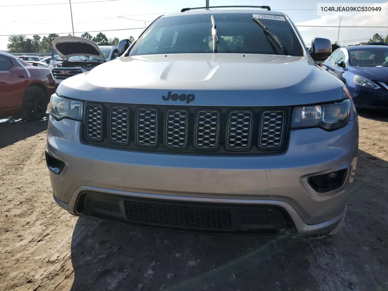 1C4RJEAG9KC530949 2019 Jeep Grand Cherokee Laredo