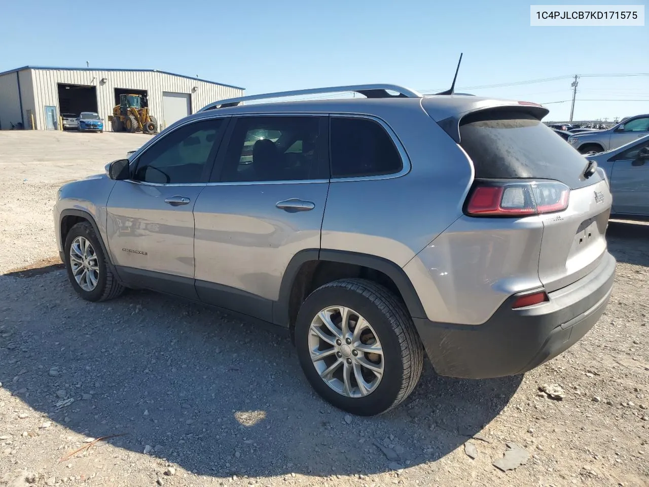 1C4PJLCB7KD171575 2019 Jeep Cherokee Latitude