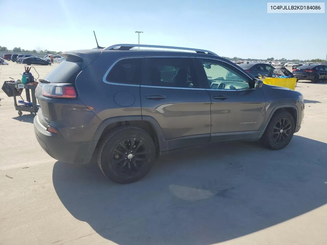 2019 Jeep Cherokee Latitude Plus VIN: 1C4PJLLB2KD184086 Lot: 73960274