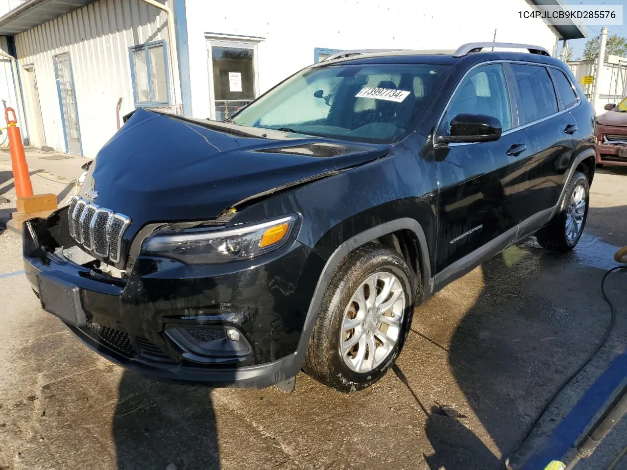 2019 Jeep Cherokee Latitude VIN: 1C4PJLCB9KD285576 Lot: 73997734