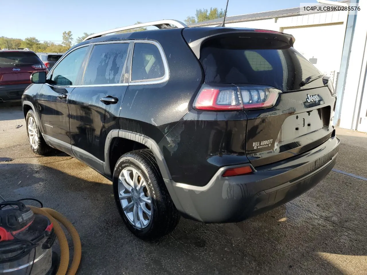 2019 Jeep Cherokee Latitude VIN: 1C4PJLCB9KD285576 Lot: 73997734