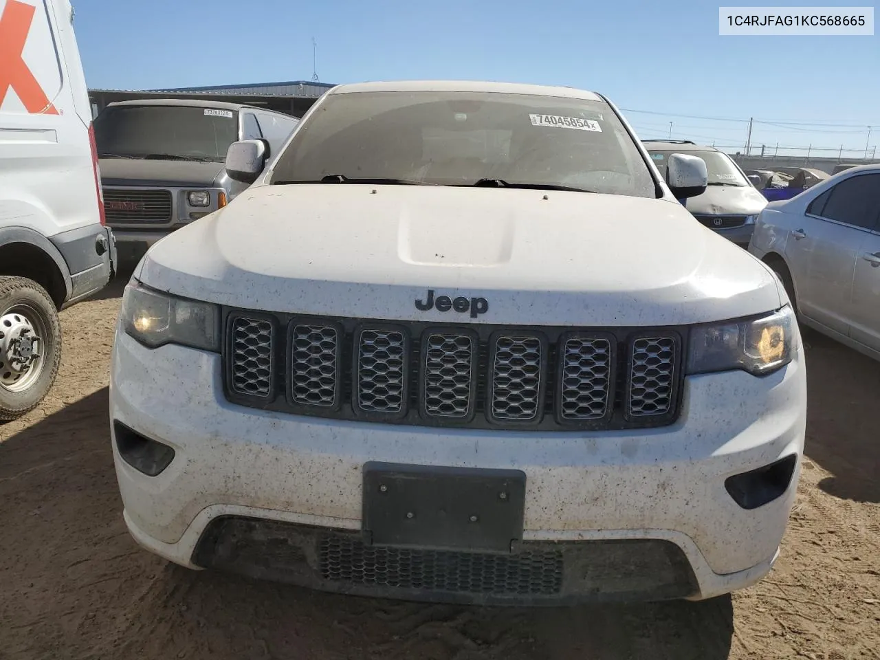 1C4RJFAG1KC568665 2019 Jeep Grand Cherokee Laredo