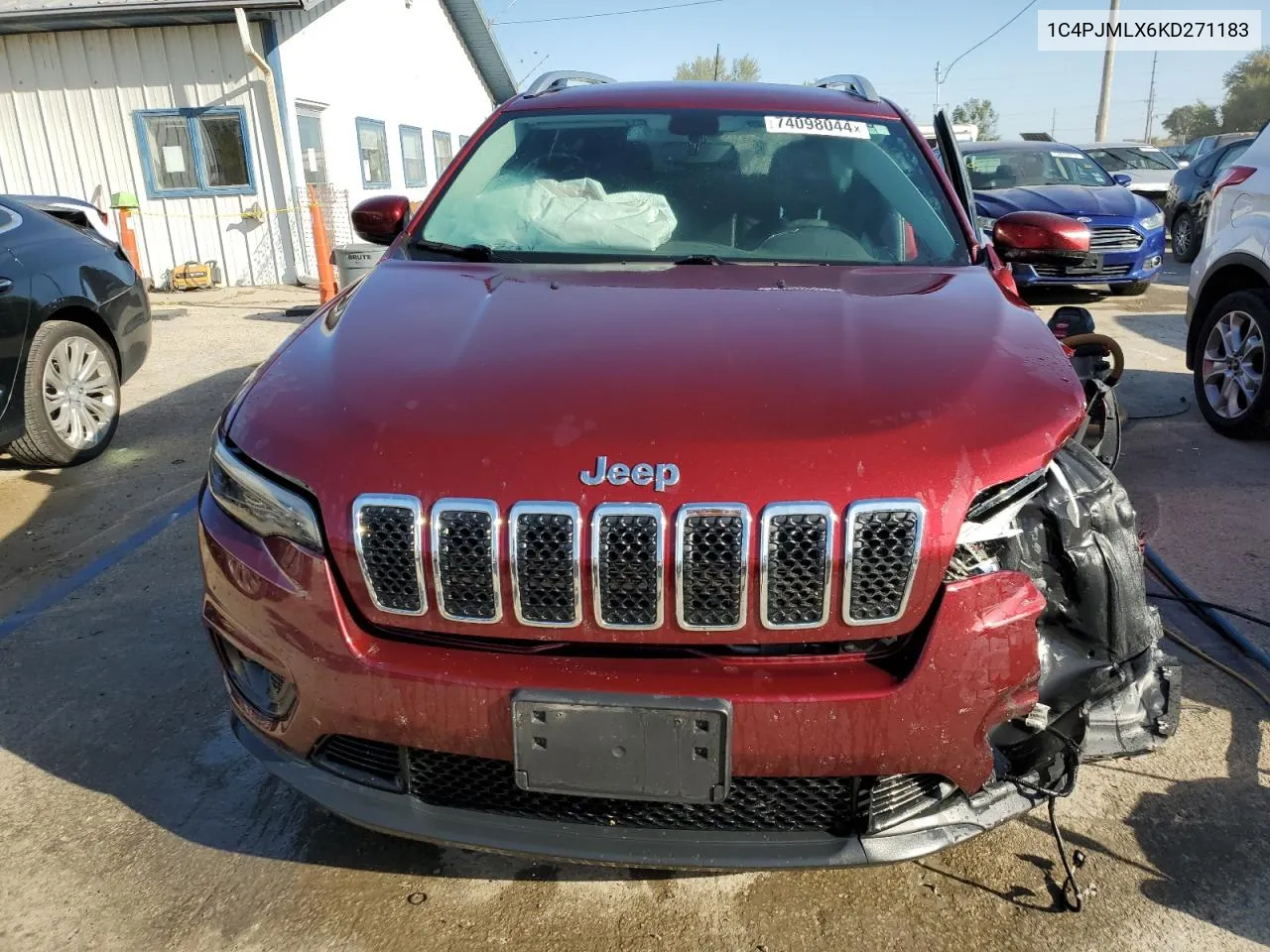 2019 Jeep Cherokee Latitude Plus VIN: 1C4PJMLX6KD271183 Lot: 74098044