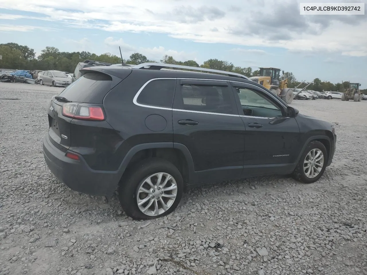 2019 Jeep Cherokee Latitude VIN: 1C4PJLCB9KD392742 Lot: 74563994