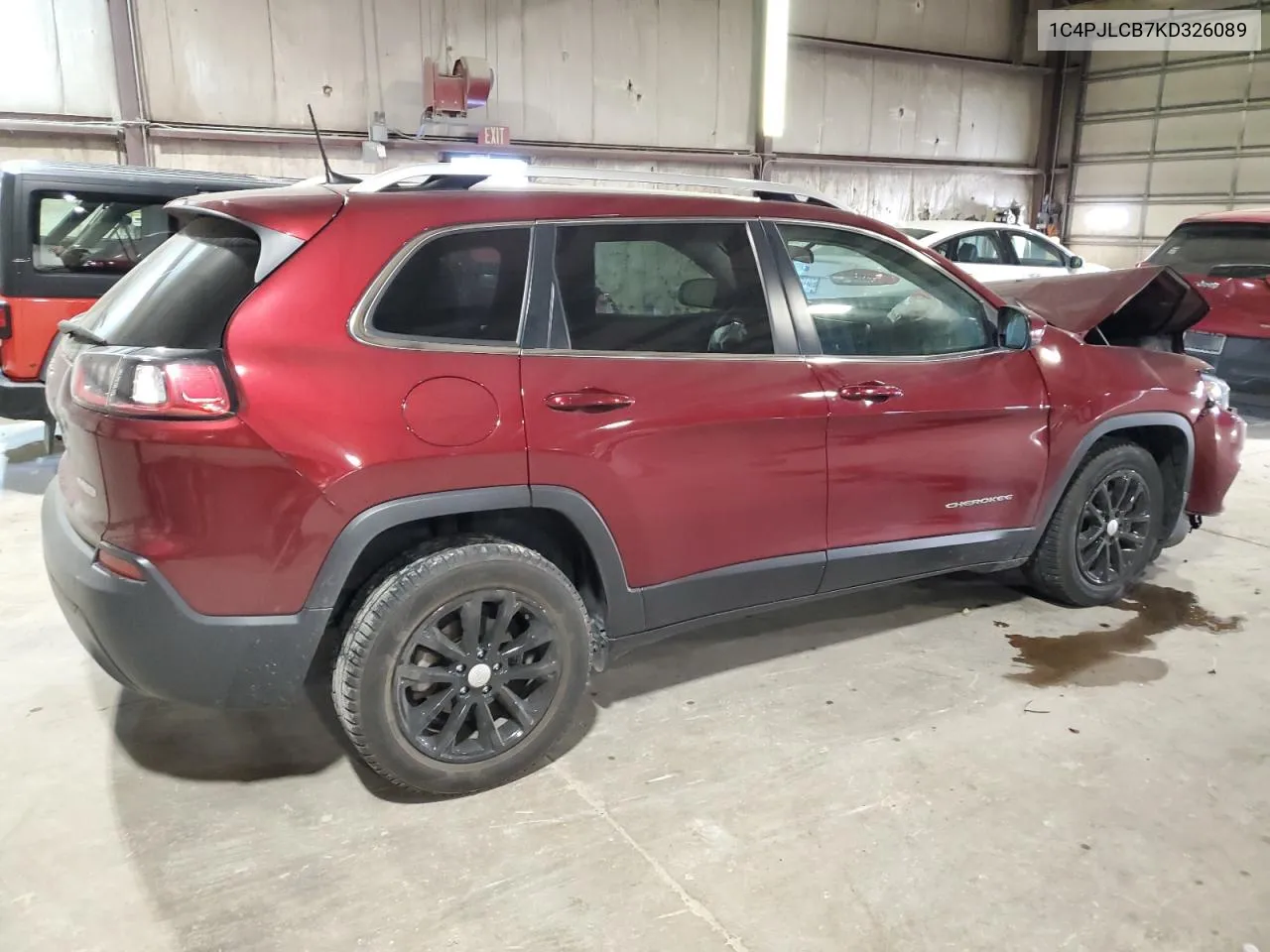 1C4PJLCB7KD326089 2019 Jeep Cherokee Latitude