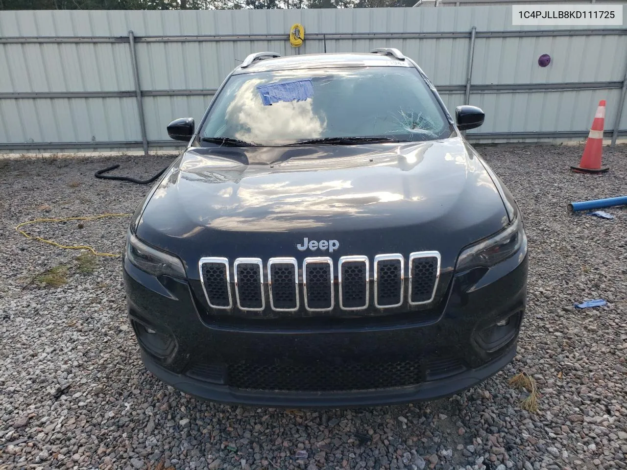 2019 Jeep Cherokee Latitude Plus VIN: 1C4PJLLB8KD111725 Lot: 75067194