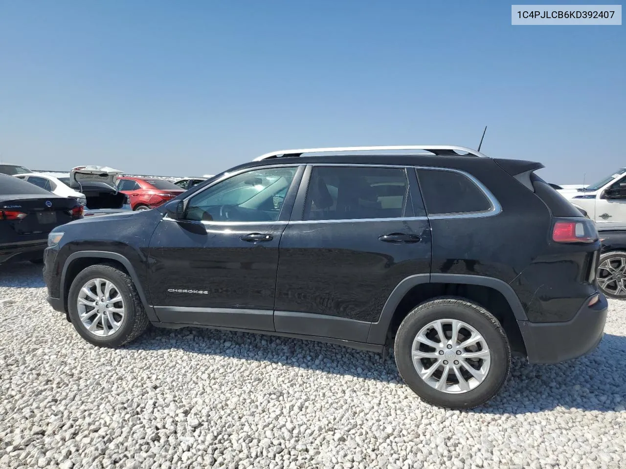 2019 Jeep Cherokee Latitude VIN: 1C4PJLCB6KD392407 Lot: 75405844