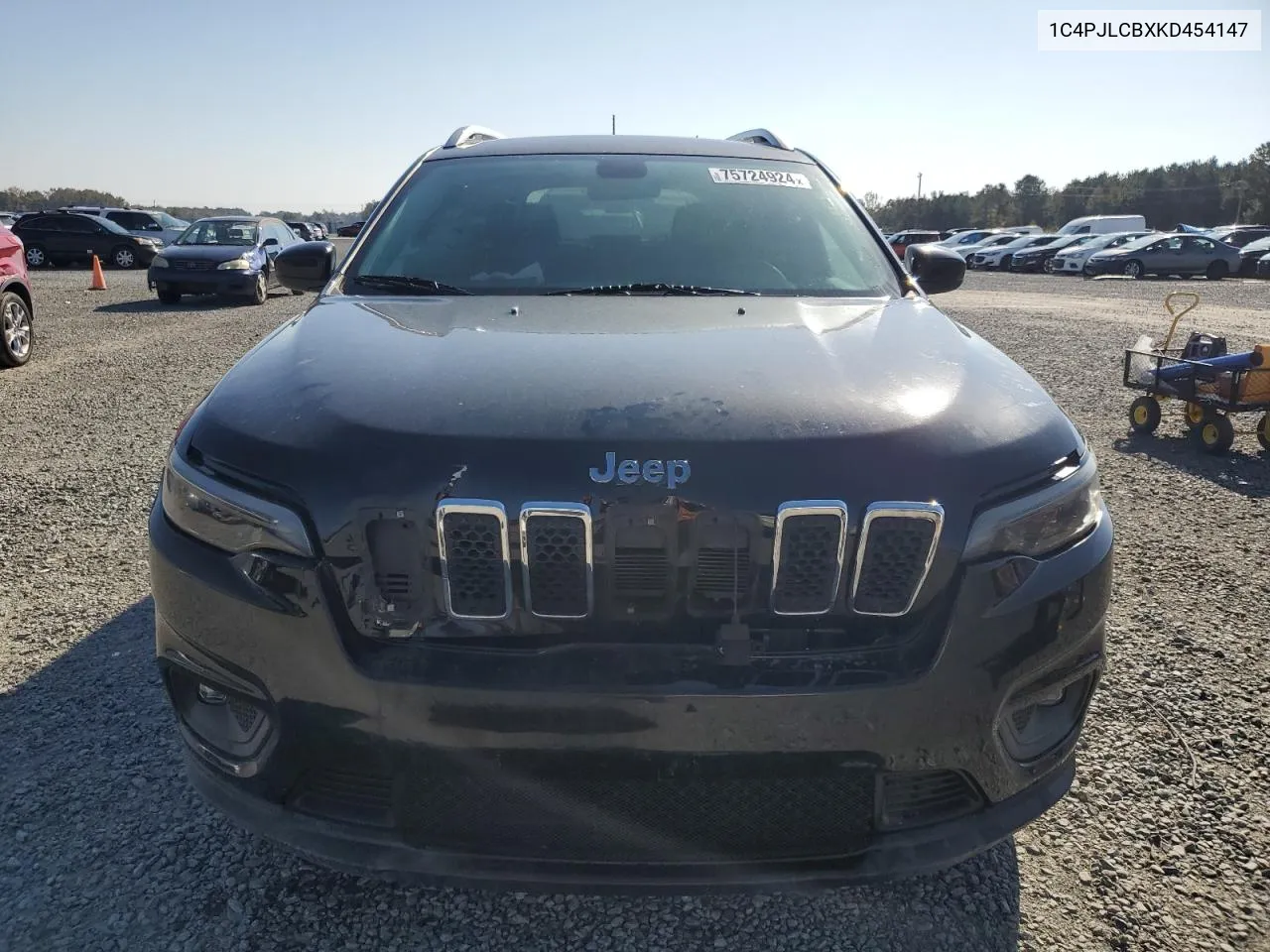 2019 Jeep Cherokee Latitude VIN: 1C4PJLCBXKD454147 Lot: 75724924