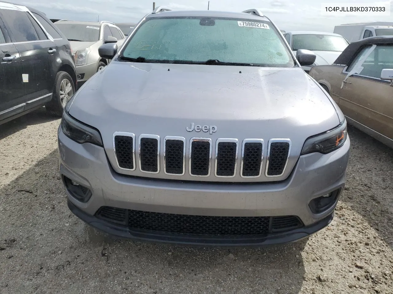 2019 Jeep Cherokee Latitude Plus VIN: 1C4PJLLB3KD370333 Lot: 75980274