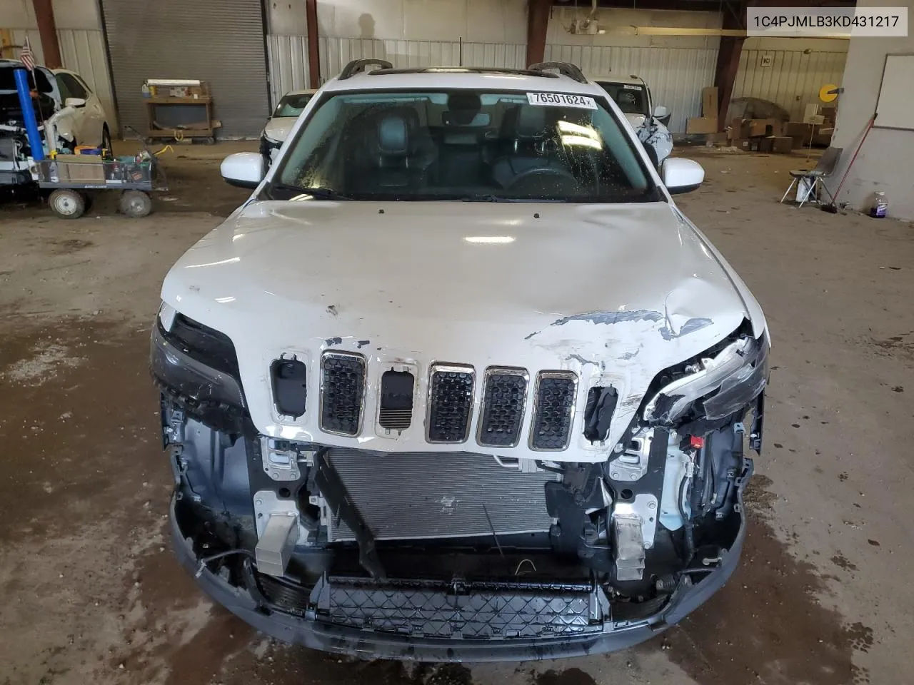 2019 Jeep Cherokee Latitude Plus VIN: 1C4PJMLB3KD431217 Lot: 76501624