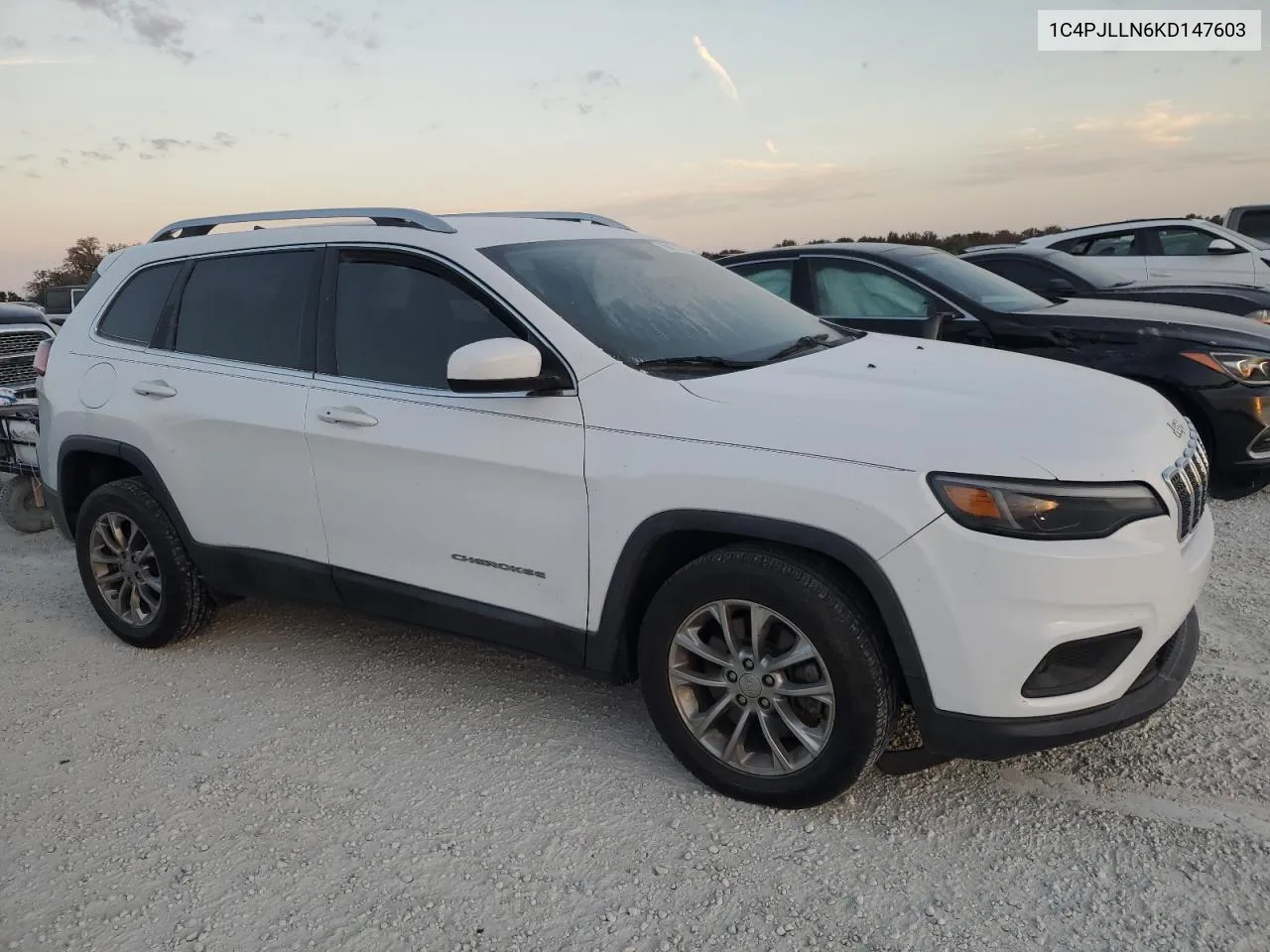 2019 Jeep Cherokee Latitude Plus VIN: 1C4PJLLN6KD147603 Lot: 76617124