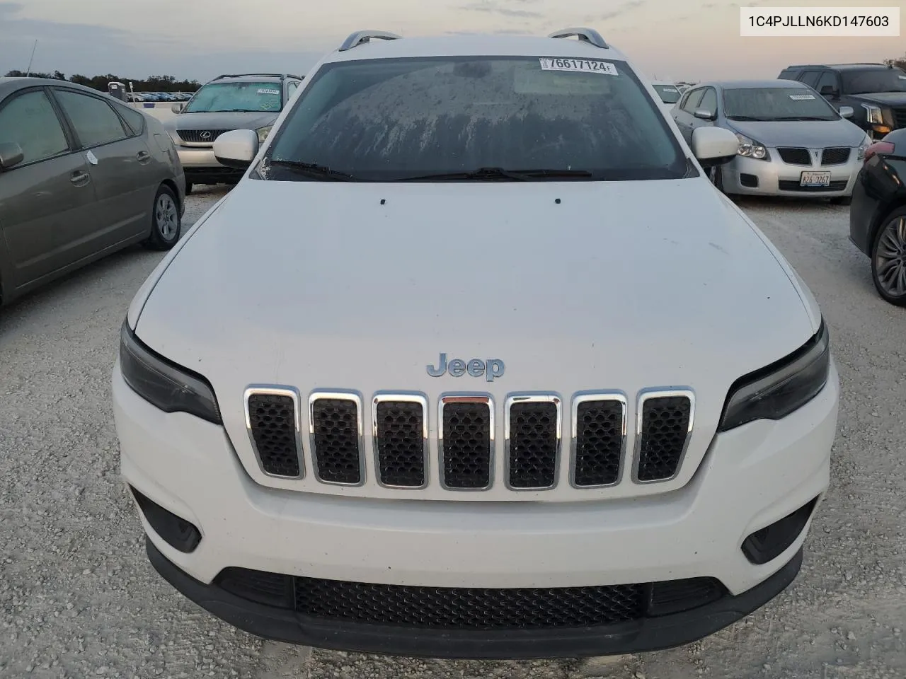 2019 Jeep Cherokee Latitude Plus VIN: 1C4PJLLN6KD147603 Lot: 76617124