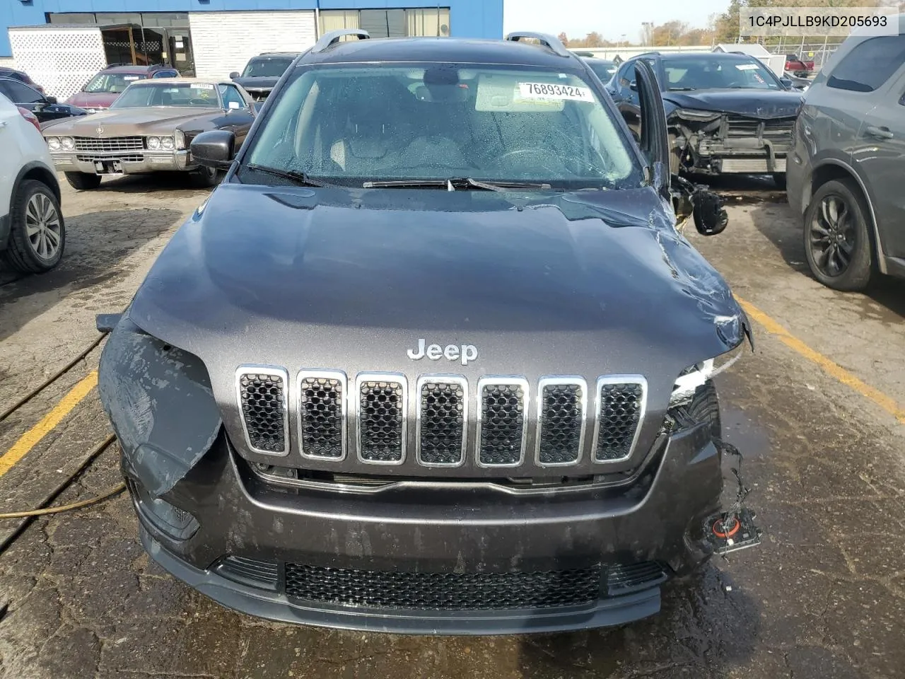 2019 Jeep Cherokee Latitude Plus VIN: 1C4PJLLB9KD205693 Lot: 76893424