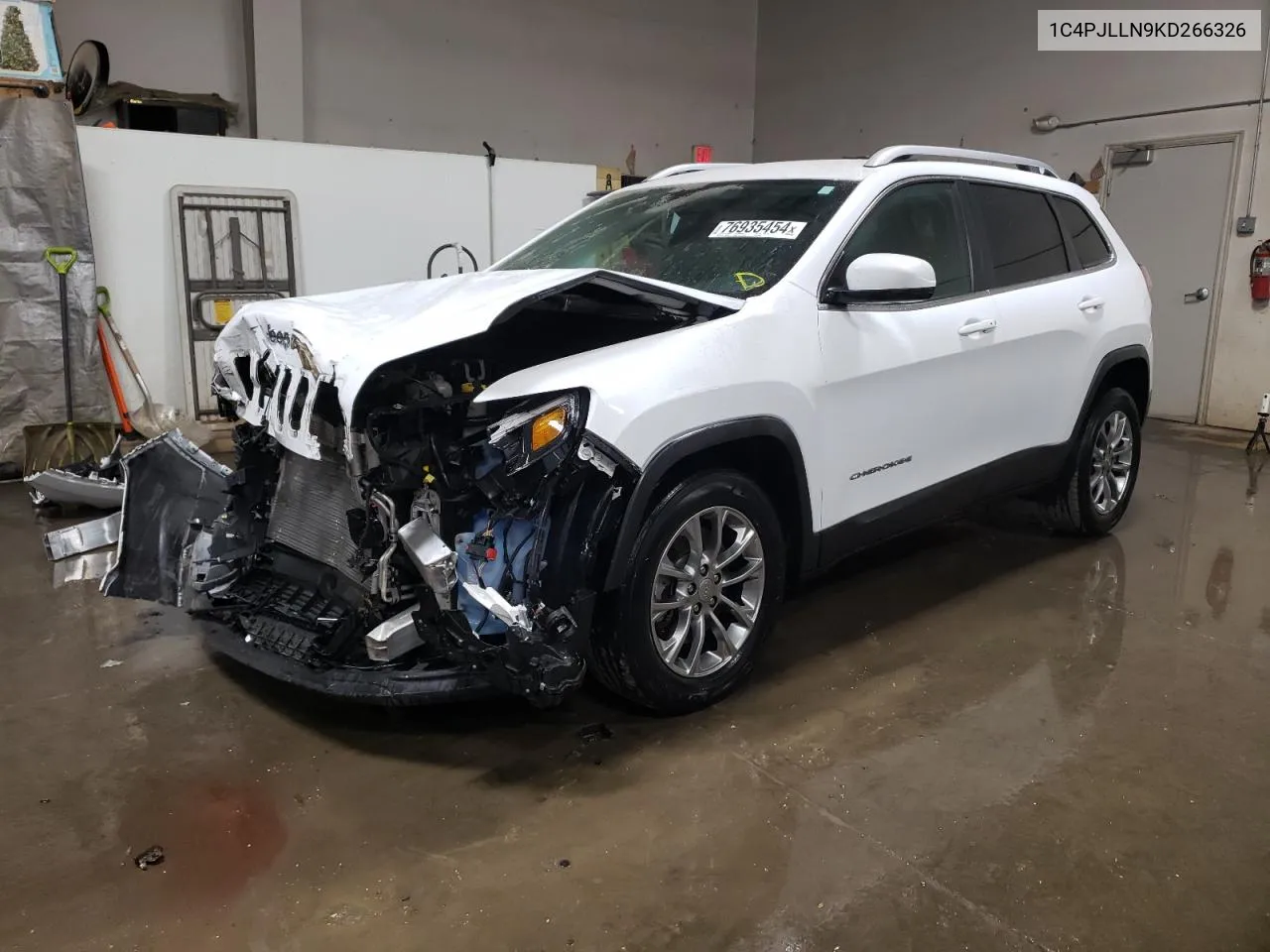 2019 Jeep Cherokee Latitude Plus VIN: 1C4PJLLN9KD266326 Lot: 76935454