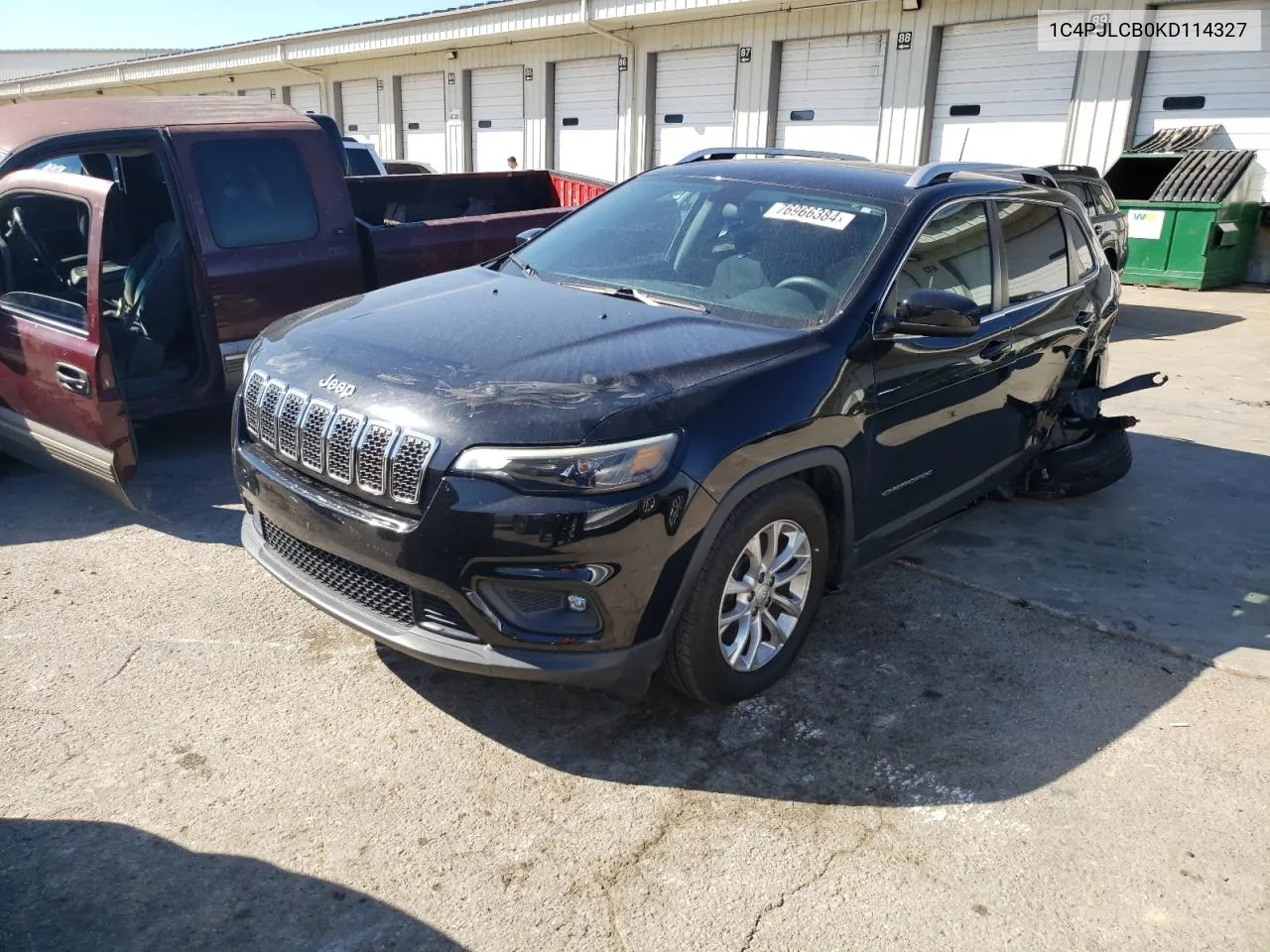 2019 Jeep Cherokee Latitude VIN: 1C4PJLCB0KD114327 Lot: 76966384