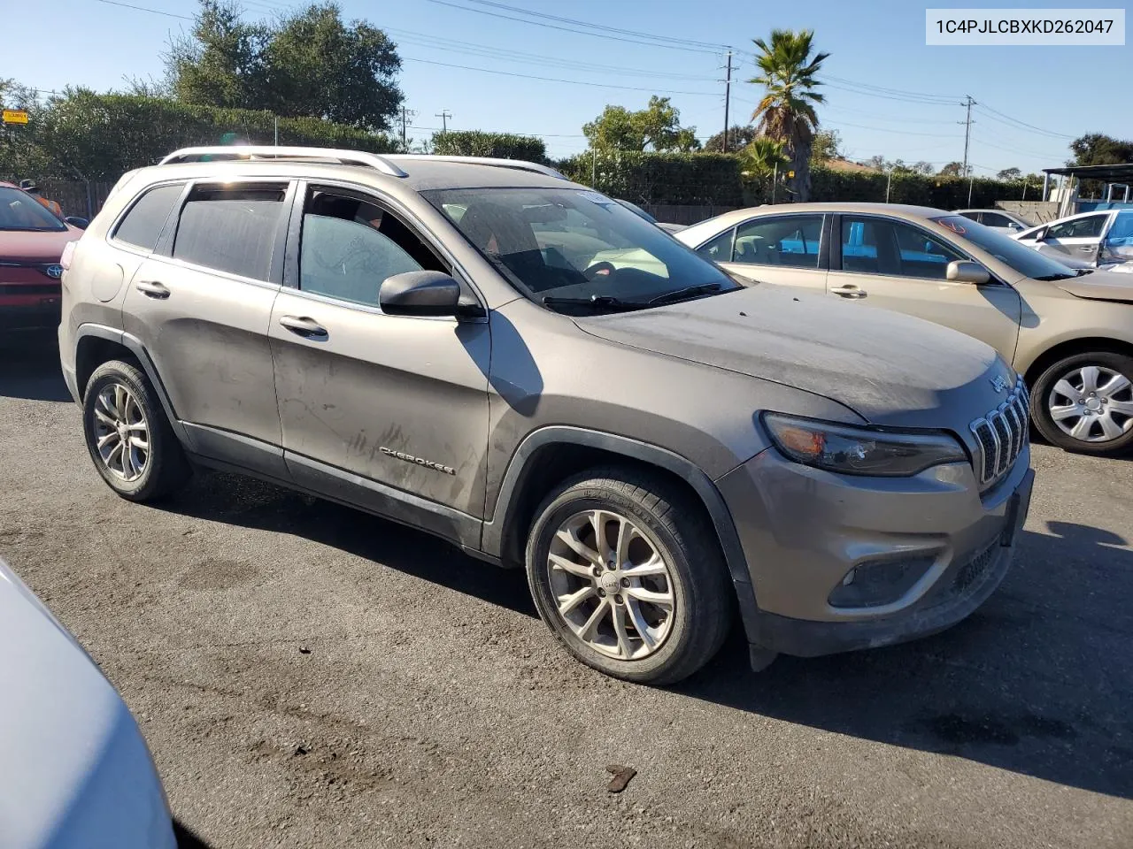 2019 Jeep Cherokee Latitude VIN: 1C4PJLCBXKD262047 Lot: 77149494