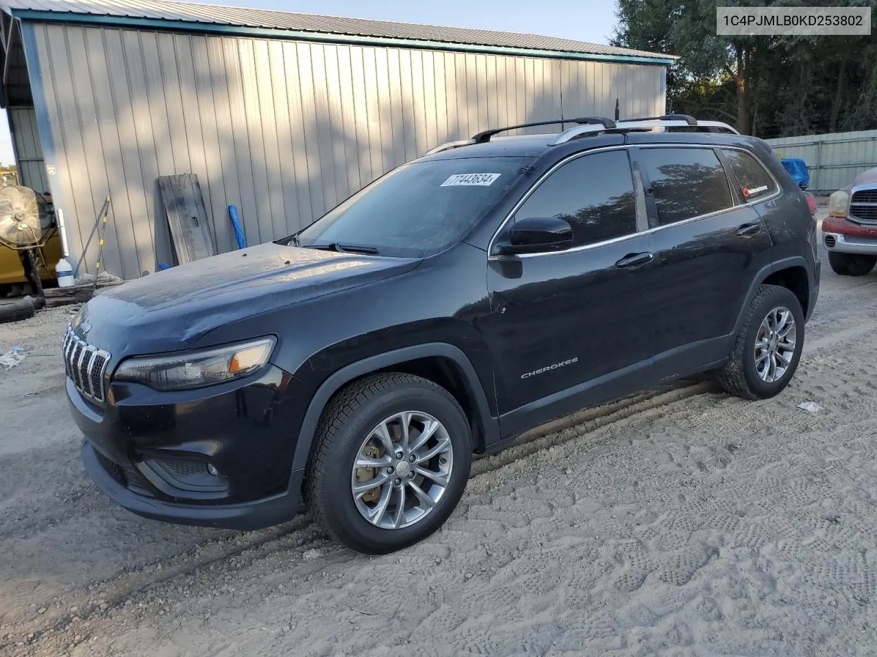 2019 Jeep Cherokee Latitude Plus VIN: 1C4PJMLB0KD253802 Lot: 77443634