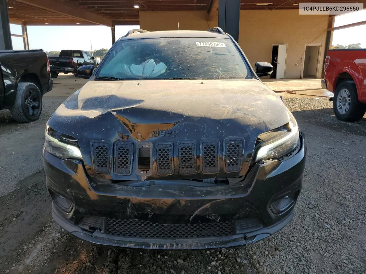 2019 Jeep Cherokee Latitude Plus VIN: 1C4PJLLB6KD296650 Lot: 77888784