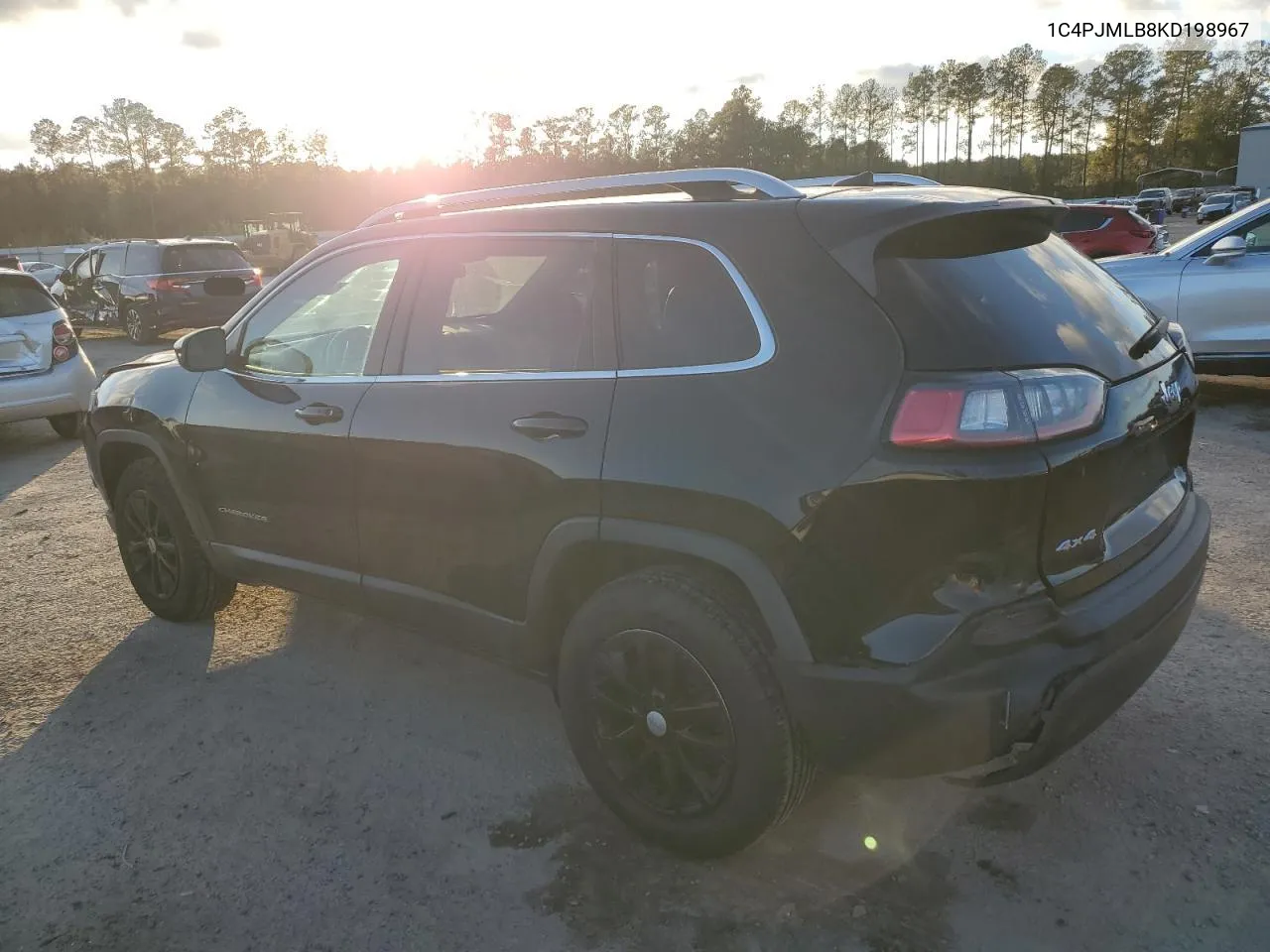 2019 Jeep Cherokee Latitude Plus VIN: 1C4PJMLB8KD198967 Lot: 80421944