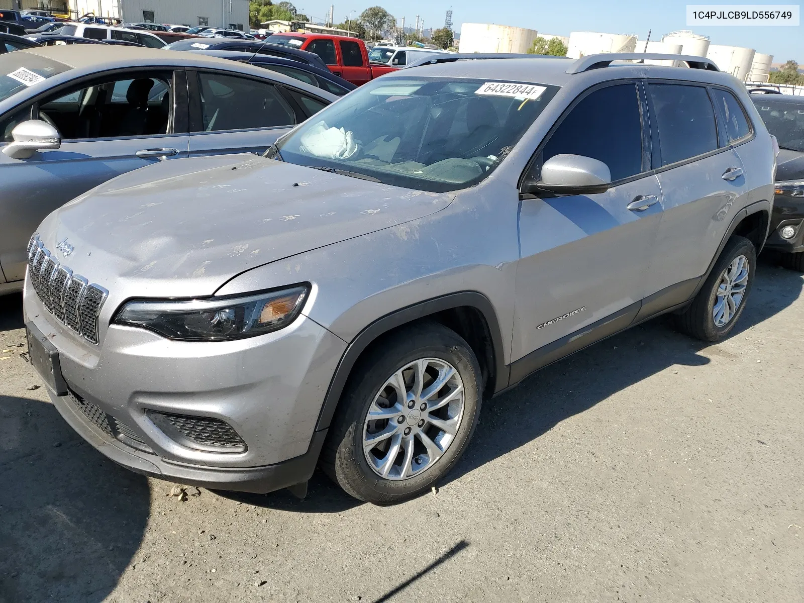 2020 Jeep Cherokee Latitude VIN: 1C4PJLCB9LD556749 Lot: 64322844