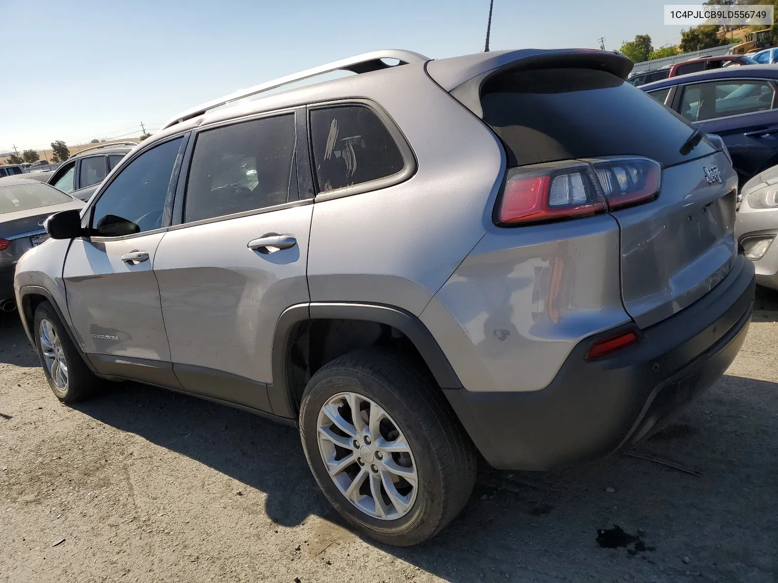 2020 Jeep Cherokee Latitude VIN: 1C4PJLCB9LD556749 Lot: 64322844