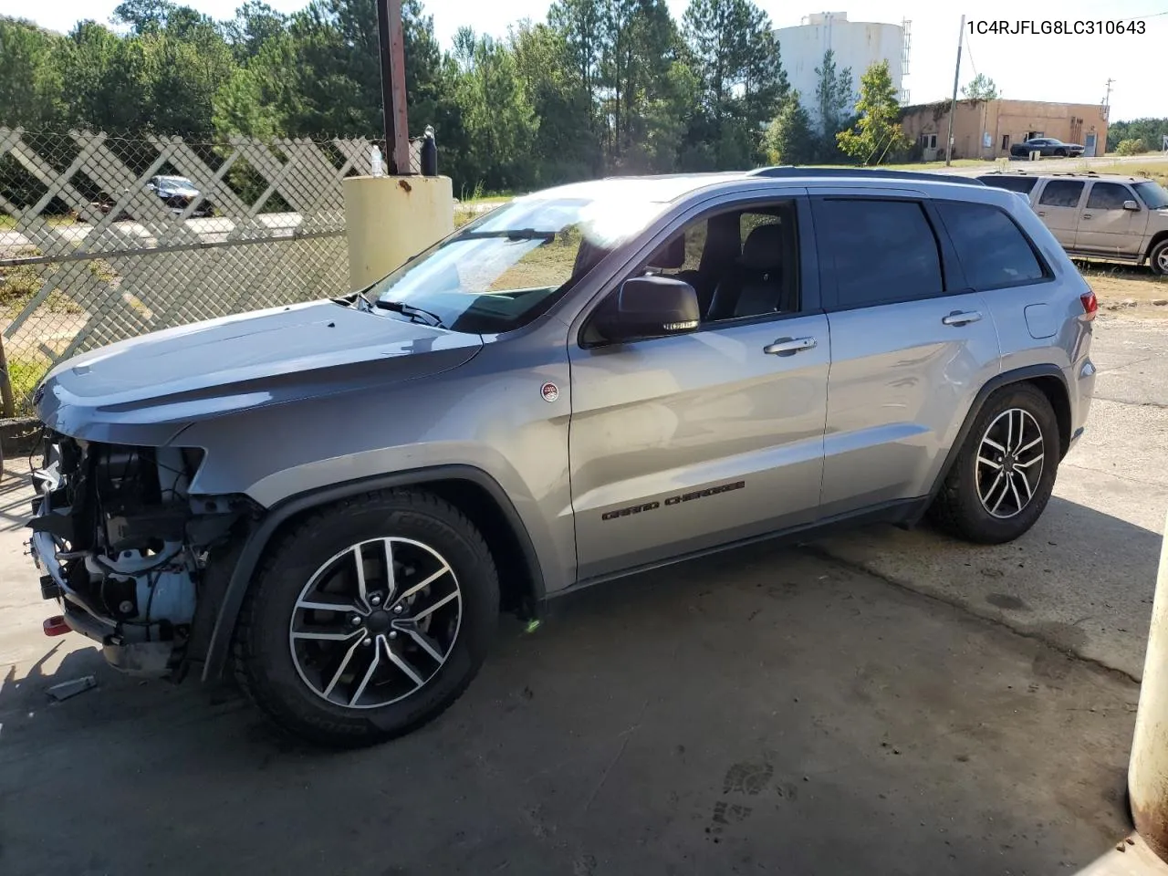 1C4RJFLG8LC310643 2020 Jeep Grand Cherokee Trailhawk