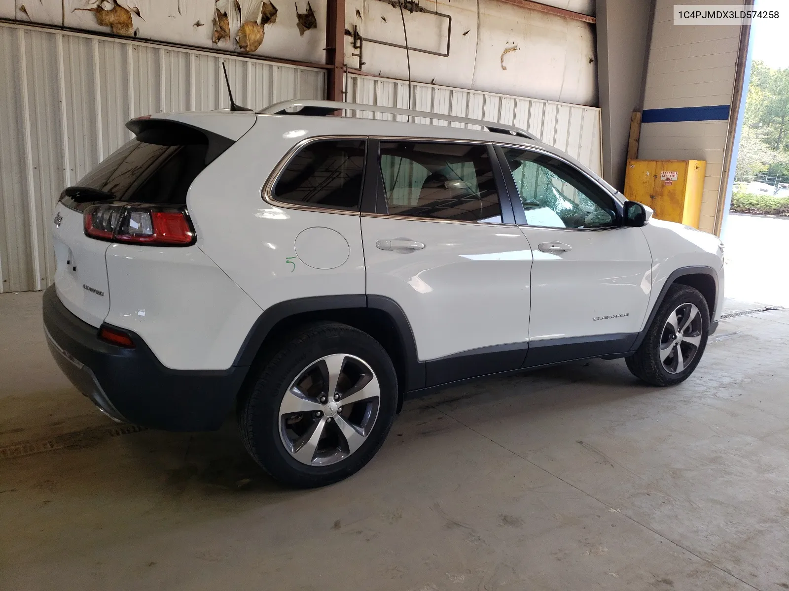 2020 Jeep Cherokee Limited VIN: 1C4PJMDX3LD574258 Lot: 68622434