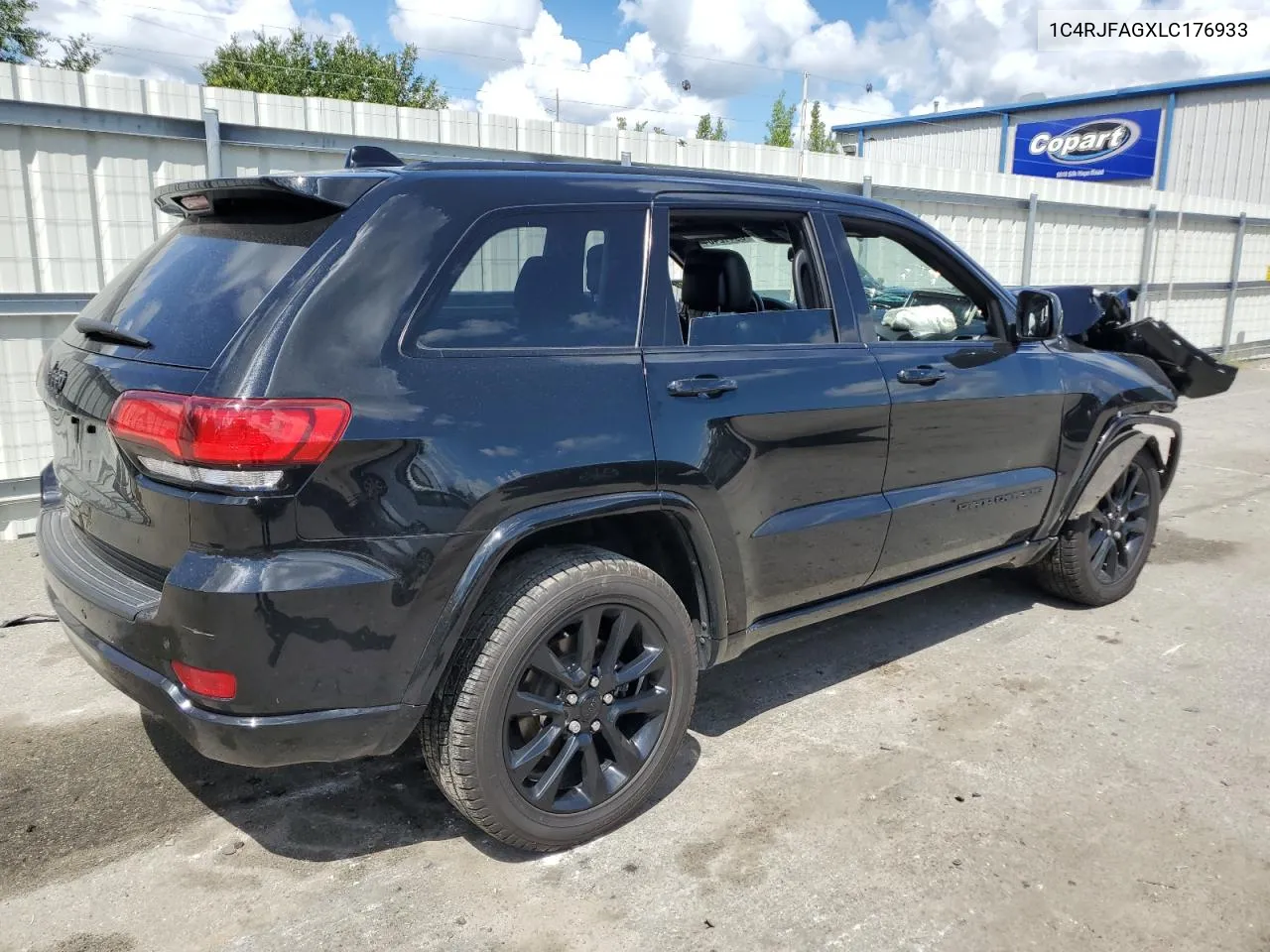 1C4RJFAGXLC176933 2020 Jeep Grand Cherokee Laredo