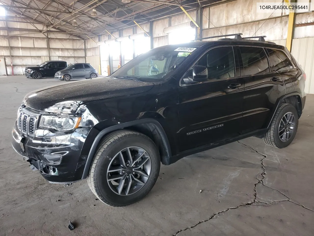 1C4RJEAG0LC295441 2020 Jeep Grand Cherokee Laredo