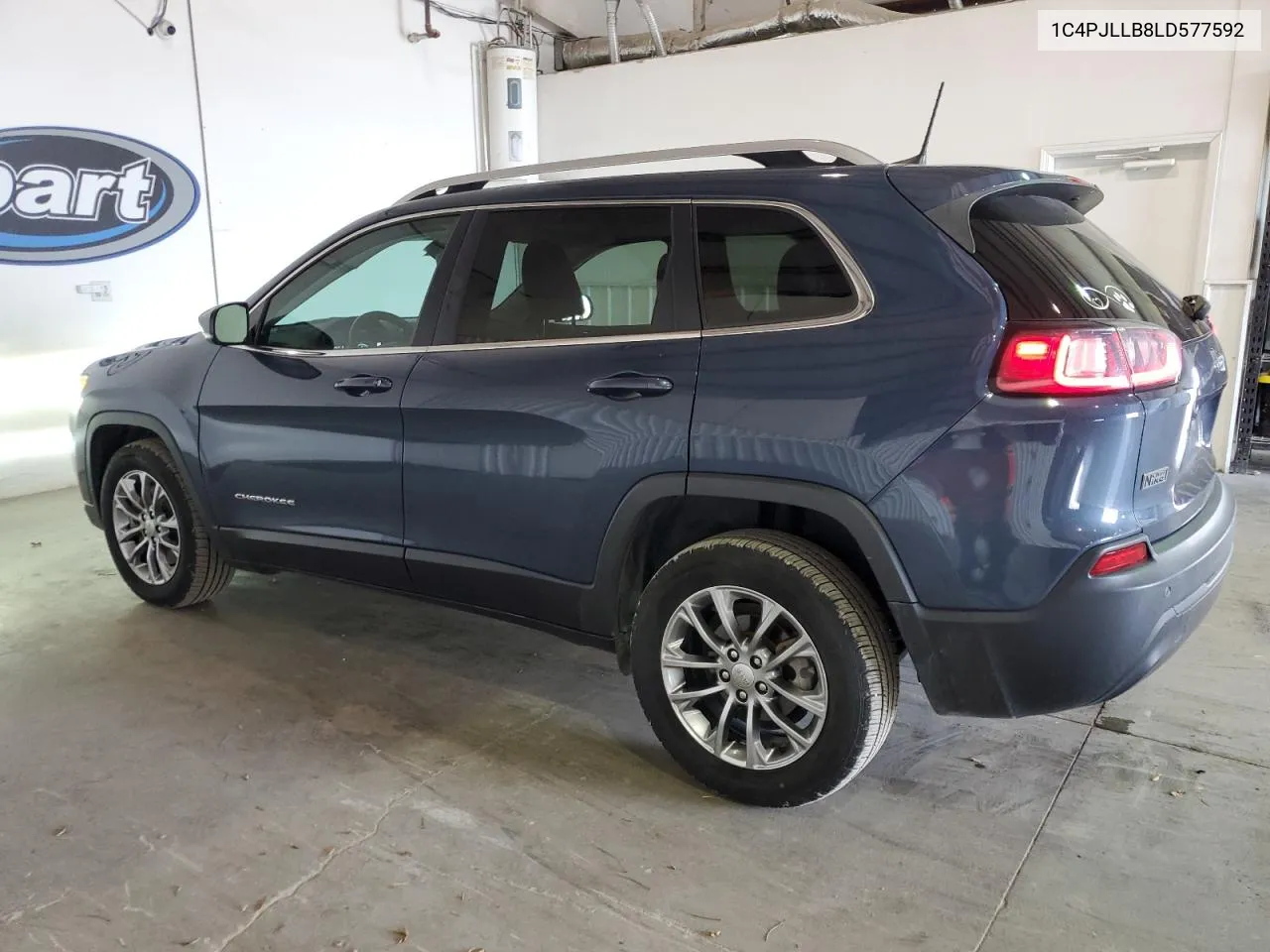 2020 Jeep Cherokee Latitude Plus VIN: 1C4PJLLB8LD577592 Lot: 70182614