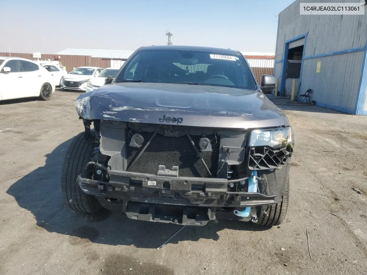 1C4RJEAG2LC113061 2020 Jeep Grand Cherokee Laredo