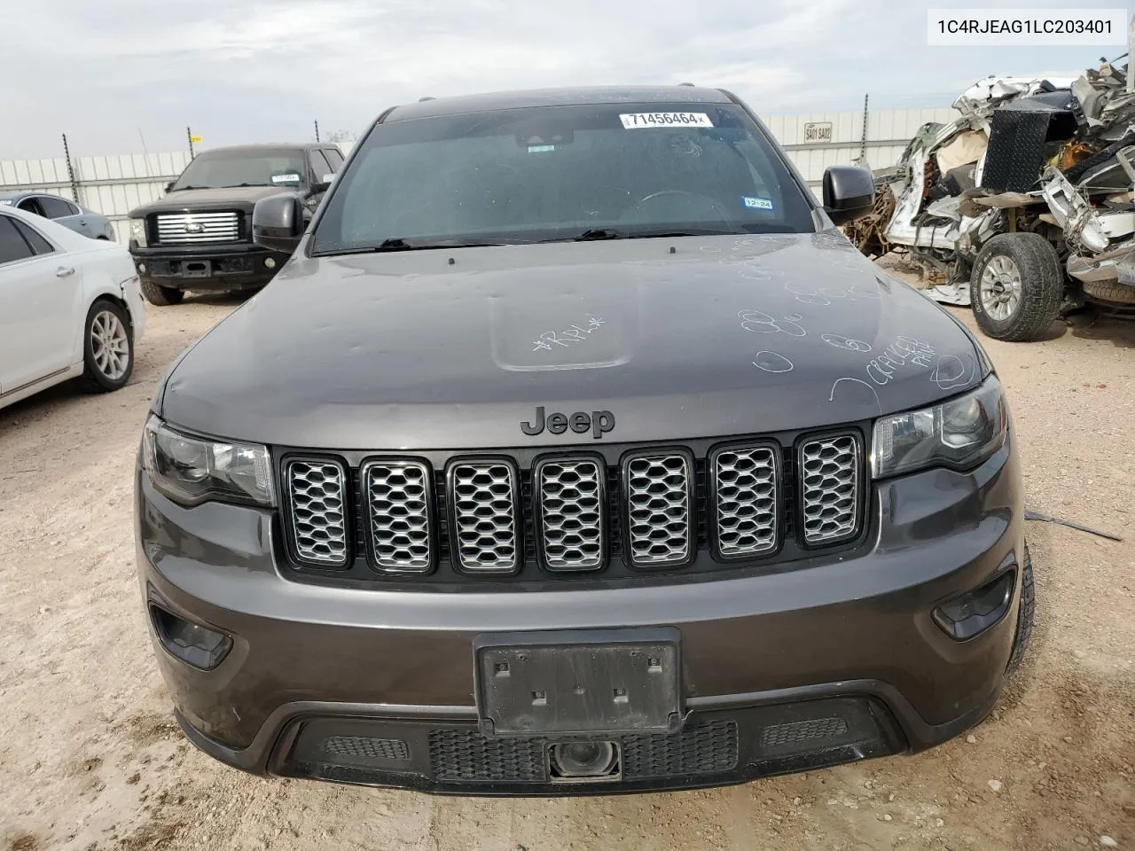 1C4RJEAG1LC203401 2020 Jeep Grand Cherokee Laredo