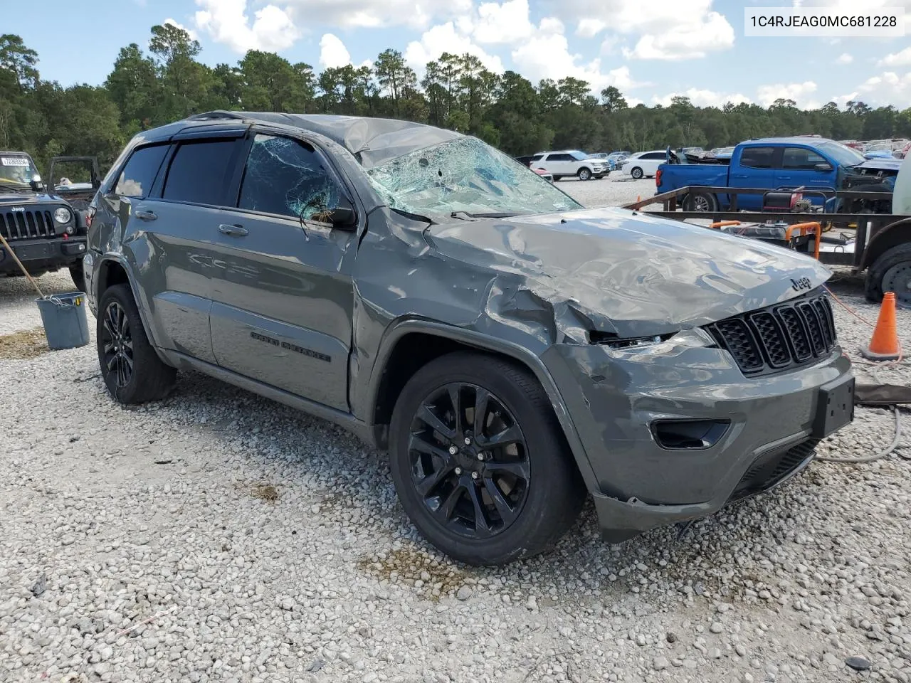 1C4RJEAG0MC681228 2021 Jeep Grand Cherokee Laredo