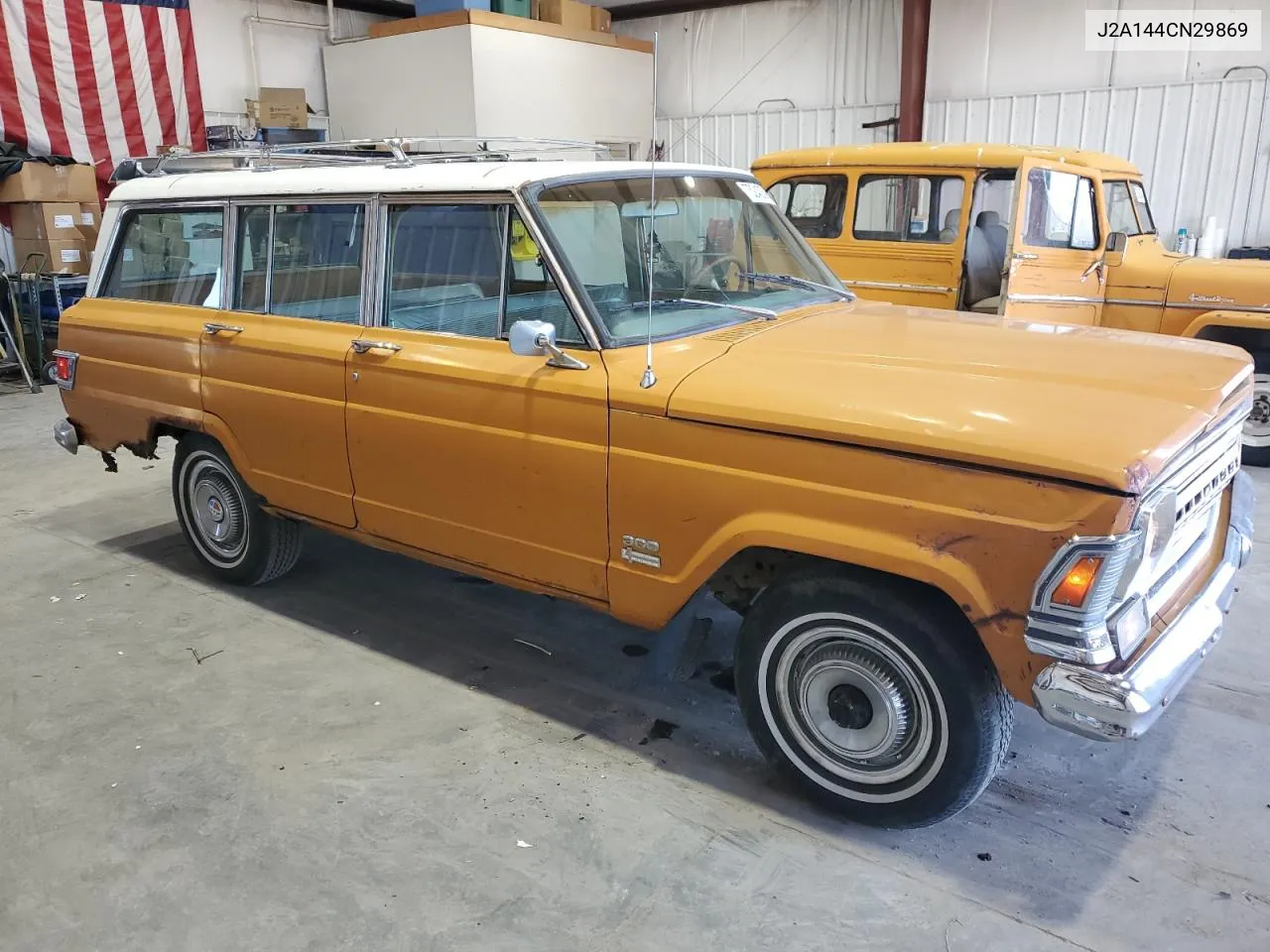 1972 Jeep Wagoneer VIN: J2A144CN29869 Lot: 73240394