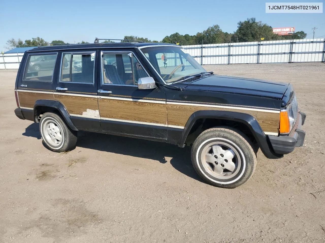 1987 Jeep Wagoneer Limited VIN: 1JCMT7548HT021961 Lot: 76269384