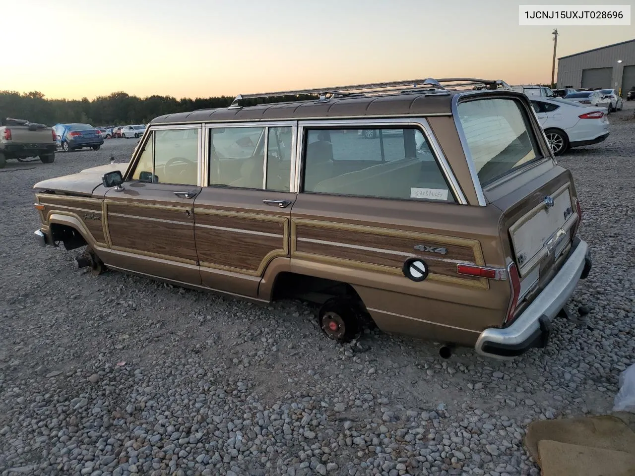 1988 Jeep Grand Wagoneer VIN: 1JCNJ15UXJT028696 Lot: 74972374