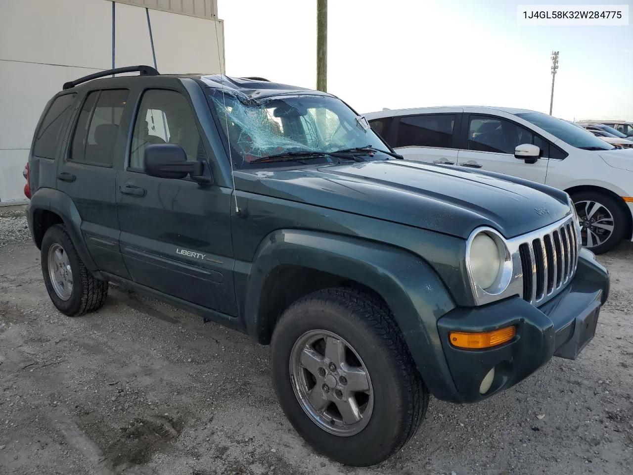 2002 Jeep Liberty Limited VIN: 1J4GL58K32W284775 Lot: 75862524