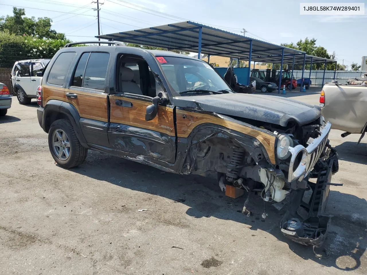 2004 Jeep Liberty Limited VIN: 1J8GL58K74W289401 Lot: 64873964