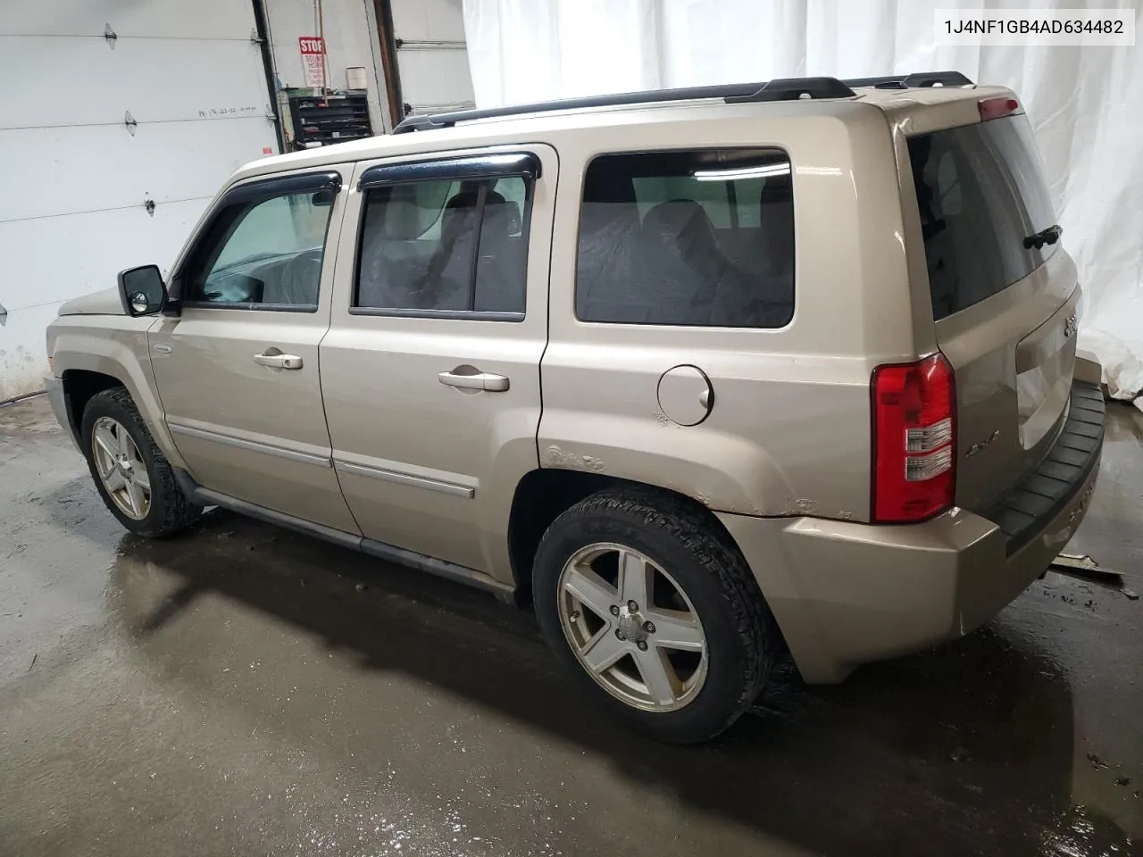 2010 Jeep Patriot Sport VIN: 1J4NF1GB4AD634482 Lot: 73439734