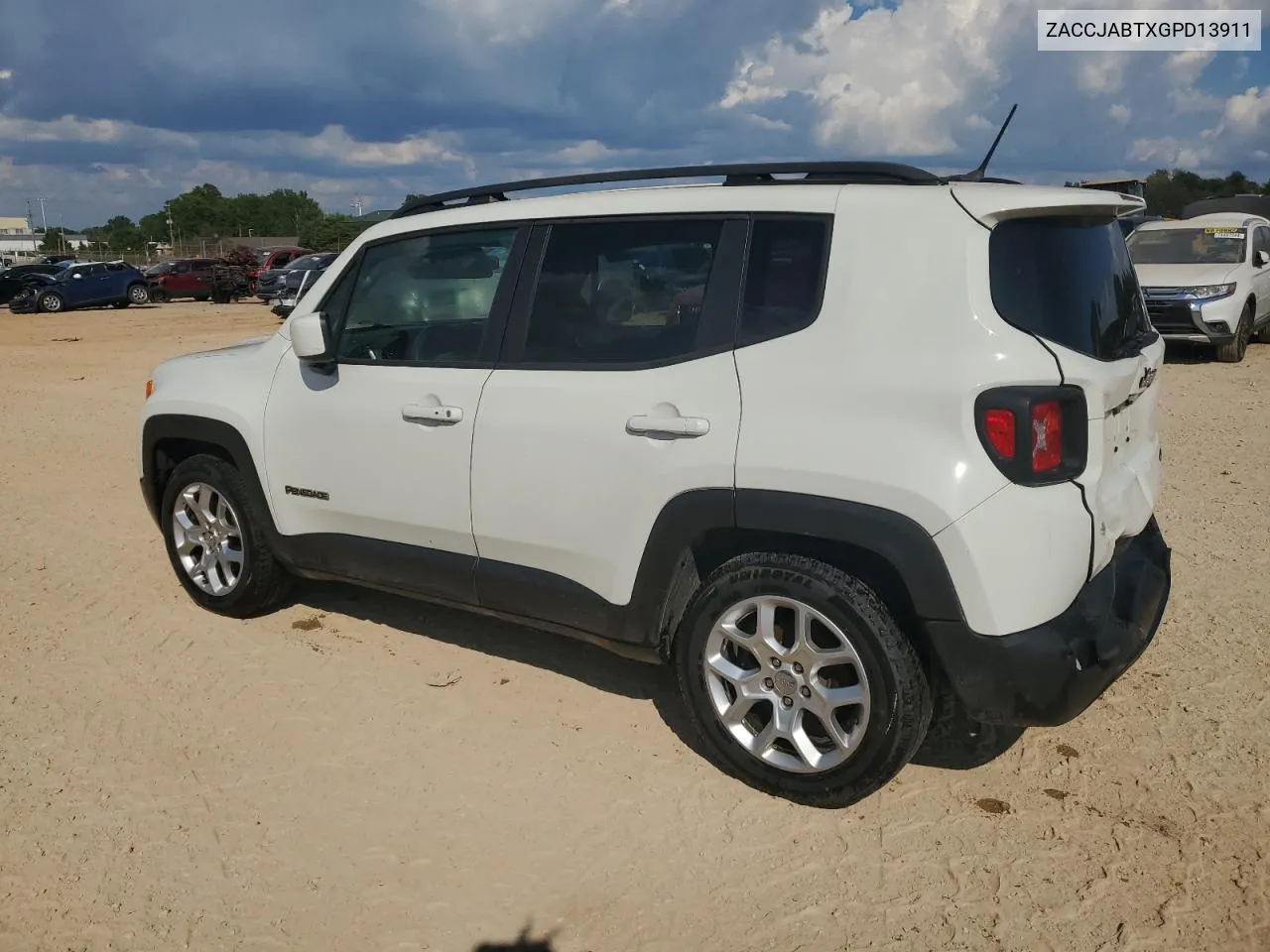 ZACCJABTXGPD13911 2016 Jeep Renegade Latitude