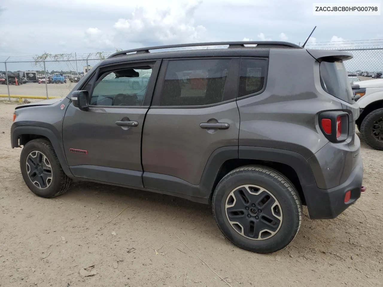 ZACCJBCB0HPG00798 2017 Jeep Renegade Trailhawk