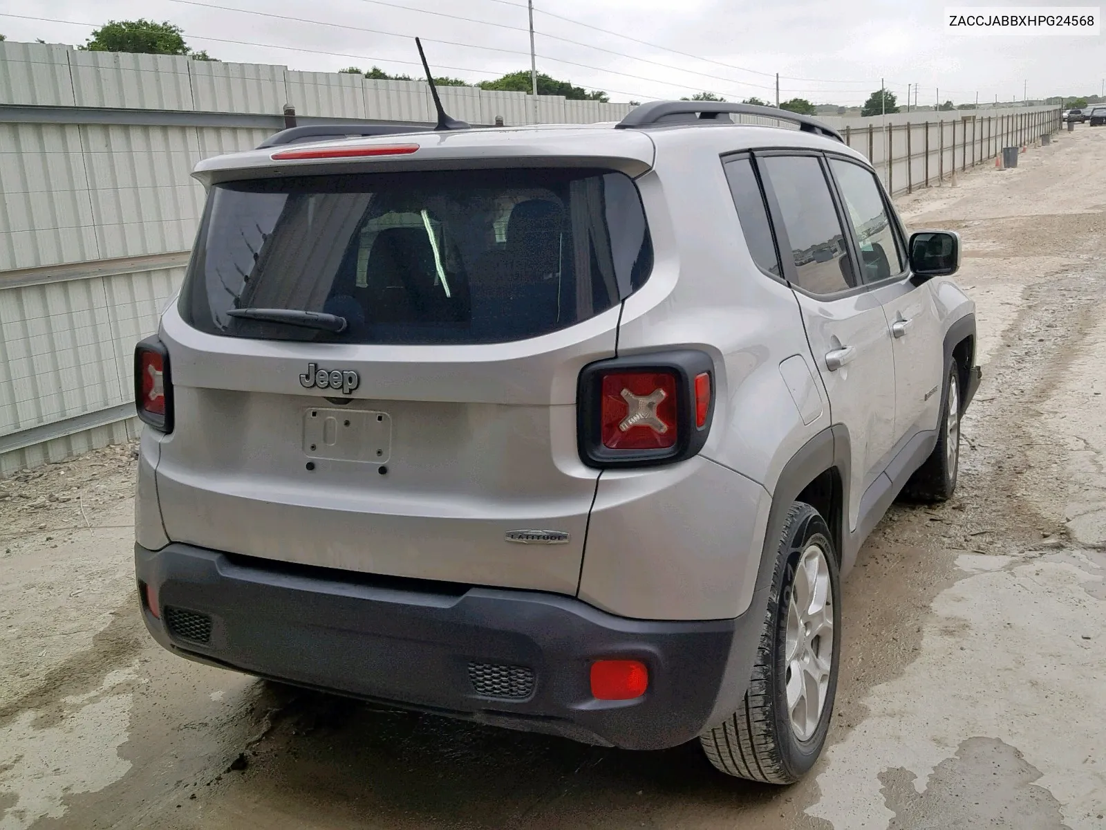 ZACCJABBXHPG24568 2017 Jeep Renegade Latitude