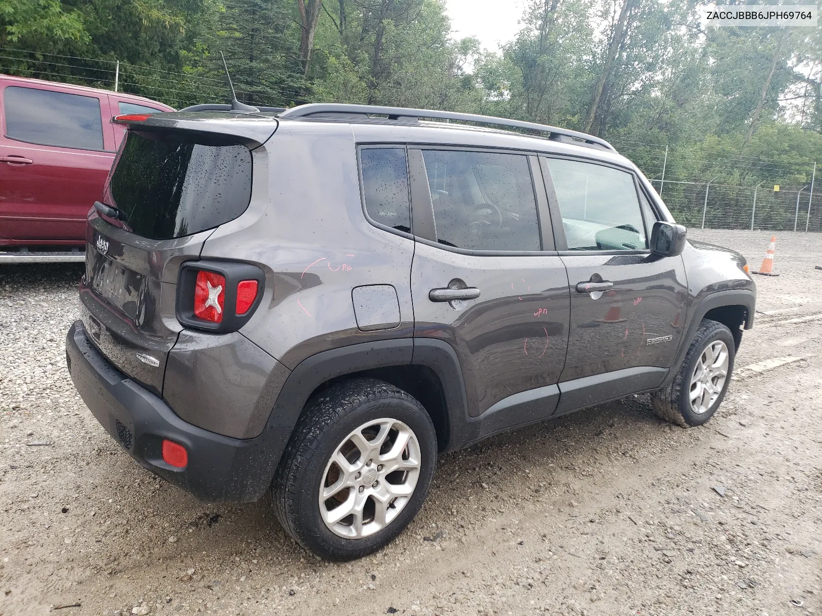 ZACCJBBB6JPH69764 2018 Jeep Renegade Latitude