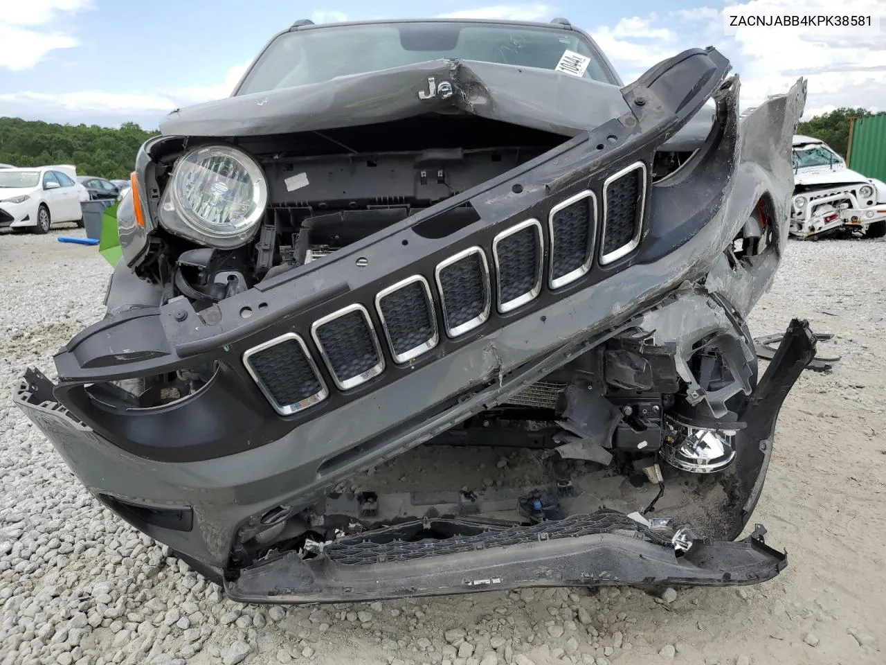 ZACNJABB4KPK38581 2019 Jeep Renegade Latitude